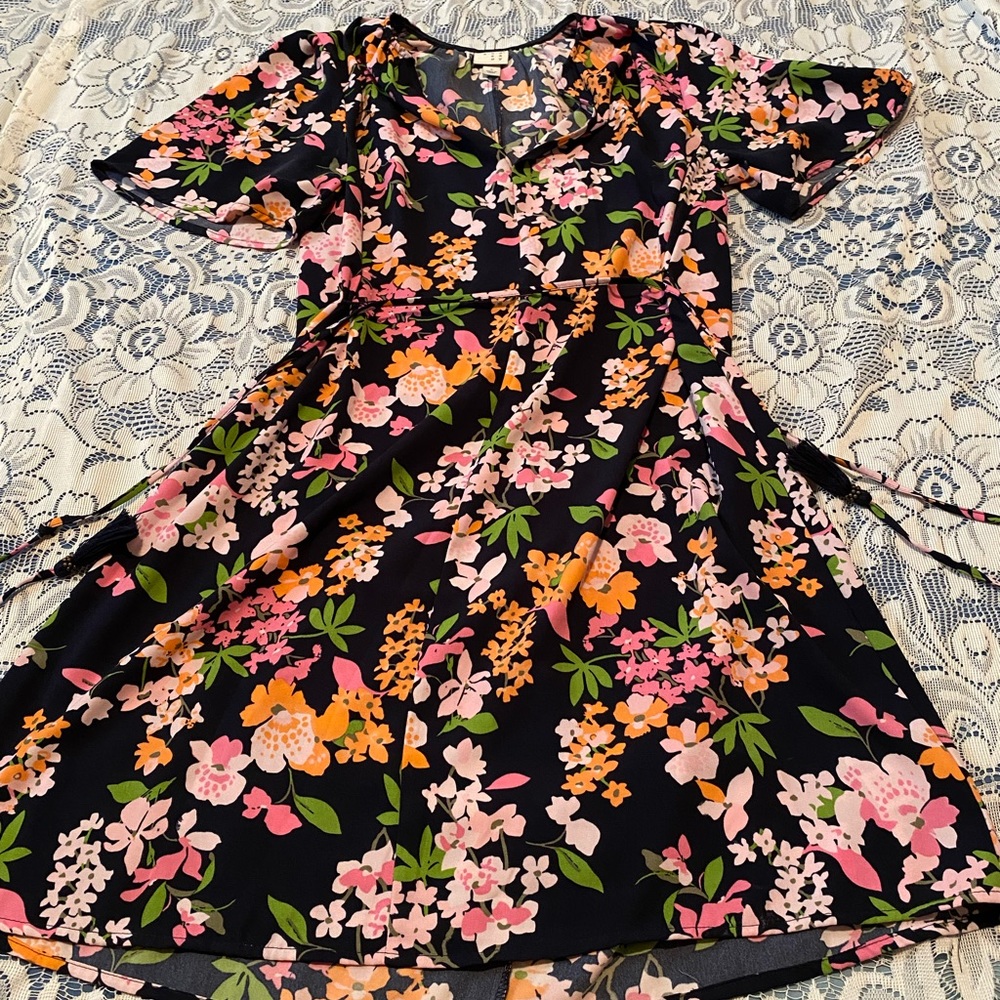Short sleeve floral dress